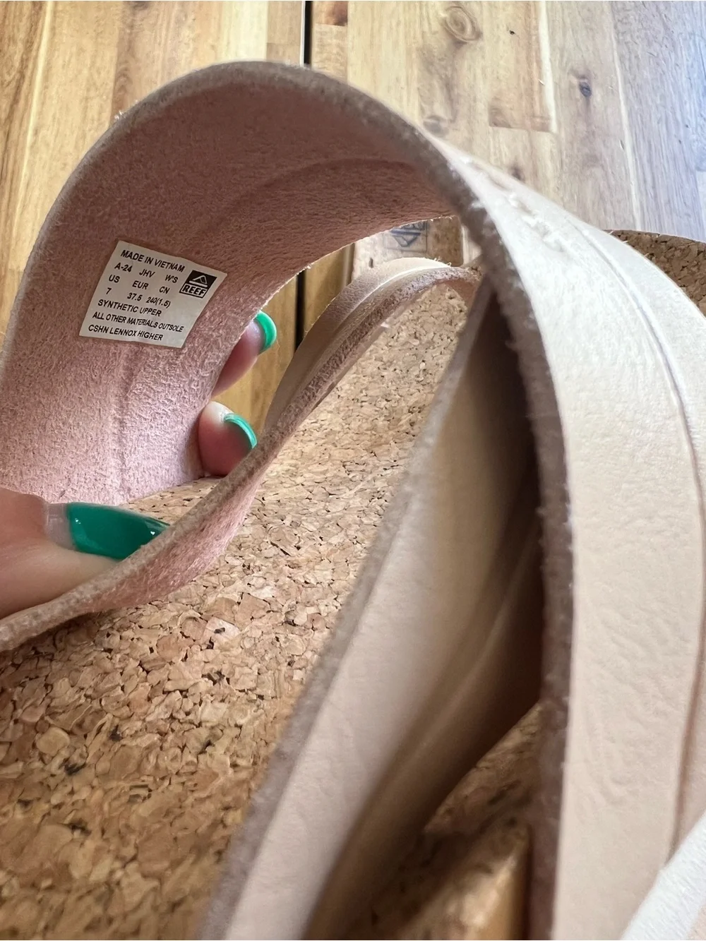 Reef Lennox Higher Platform Flip Flops | US 7 | Beige Cork Sandals